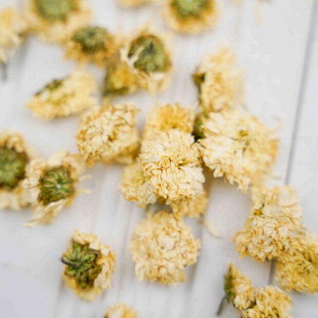 Cute Chrysanthemums Wedding Confetti