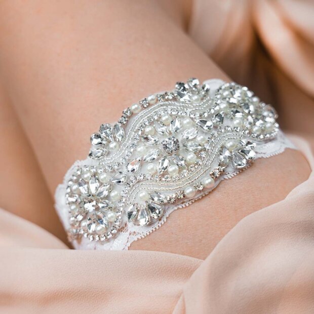 Rhinestone Pearls Bridal Garter