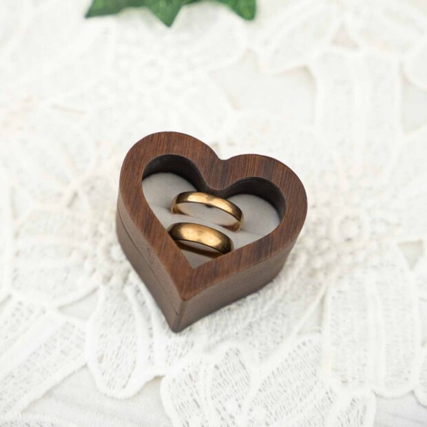 Heart Wedding Rings Box